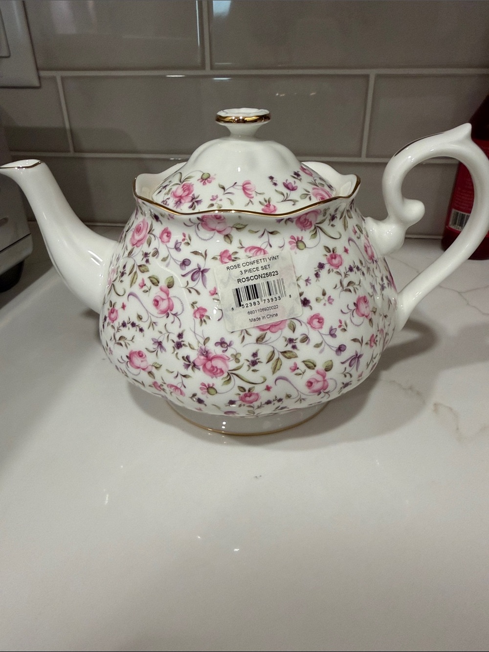 NWT Royal Albert Rose Confetti teapot